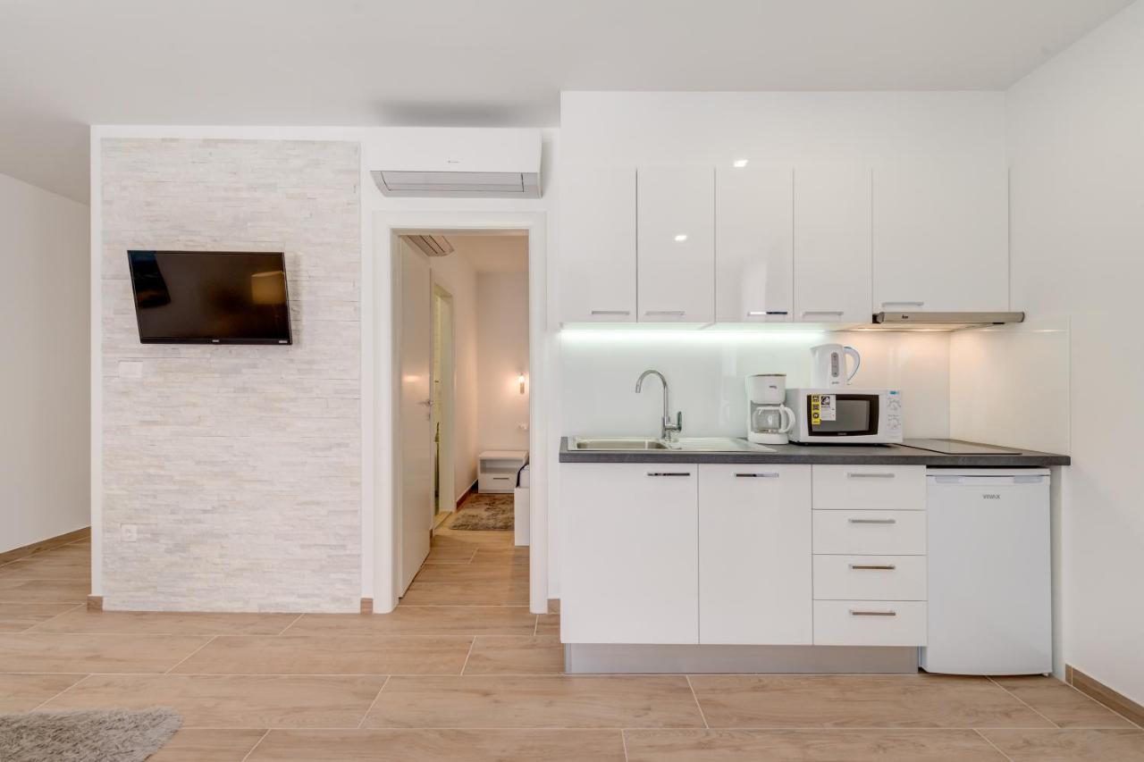 Apartments Villa Tudor 2 Хвар Екстериор снимка