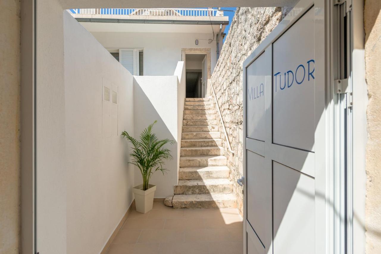 Apartments Villa Tudor 2 Хвар Екстериор снимка